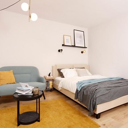 בוקרשט Brand New Lovely Studio Near Metro Station מראה חיצוני תמונה