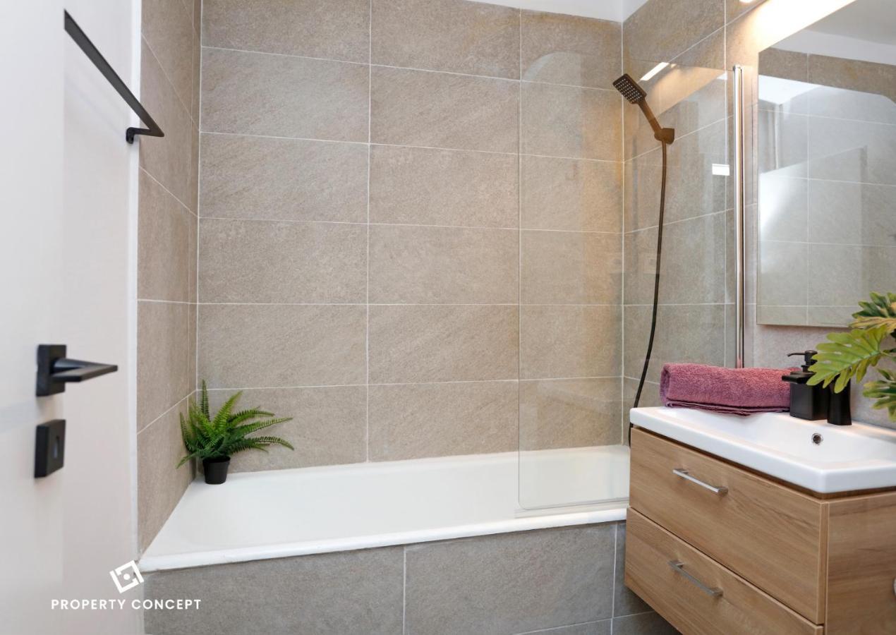בוקרשט Brand New Lovely Studio Near Metro Station מראה חיצוני תמונה